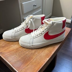 Nike red blazer sneakers